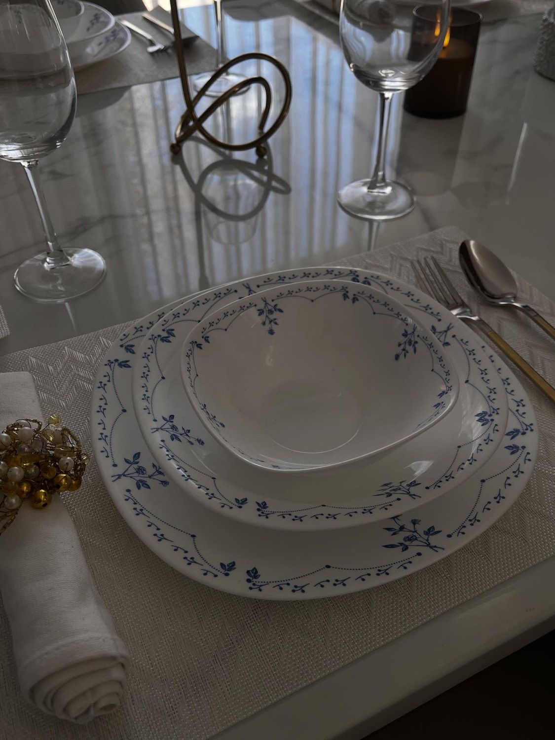 Dinnerware set from the homewares range