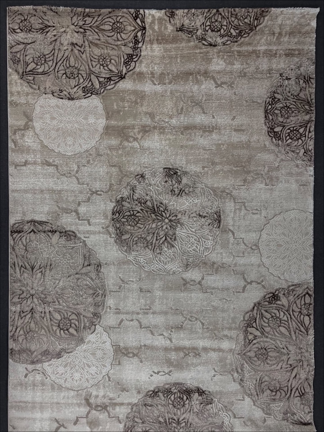 Modern Turkish rug available in multiple colourways